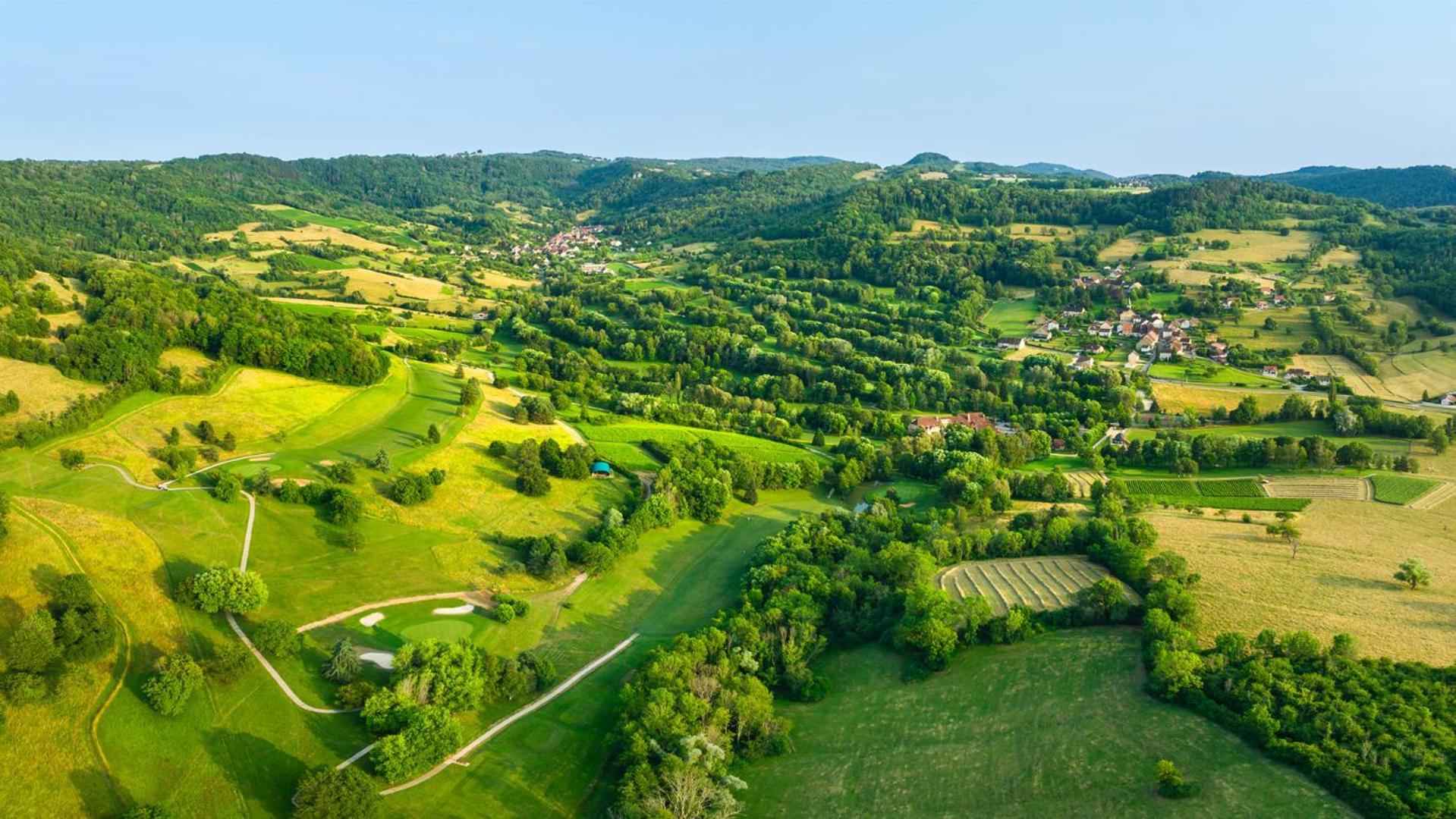 Golf Domaine Du Val De Sorne Hotel Vernantois Exterior photo