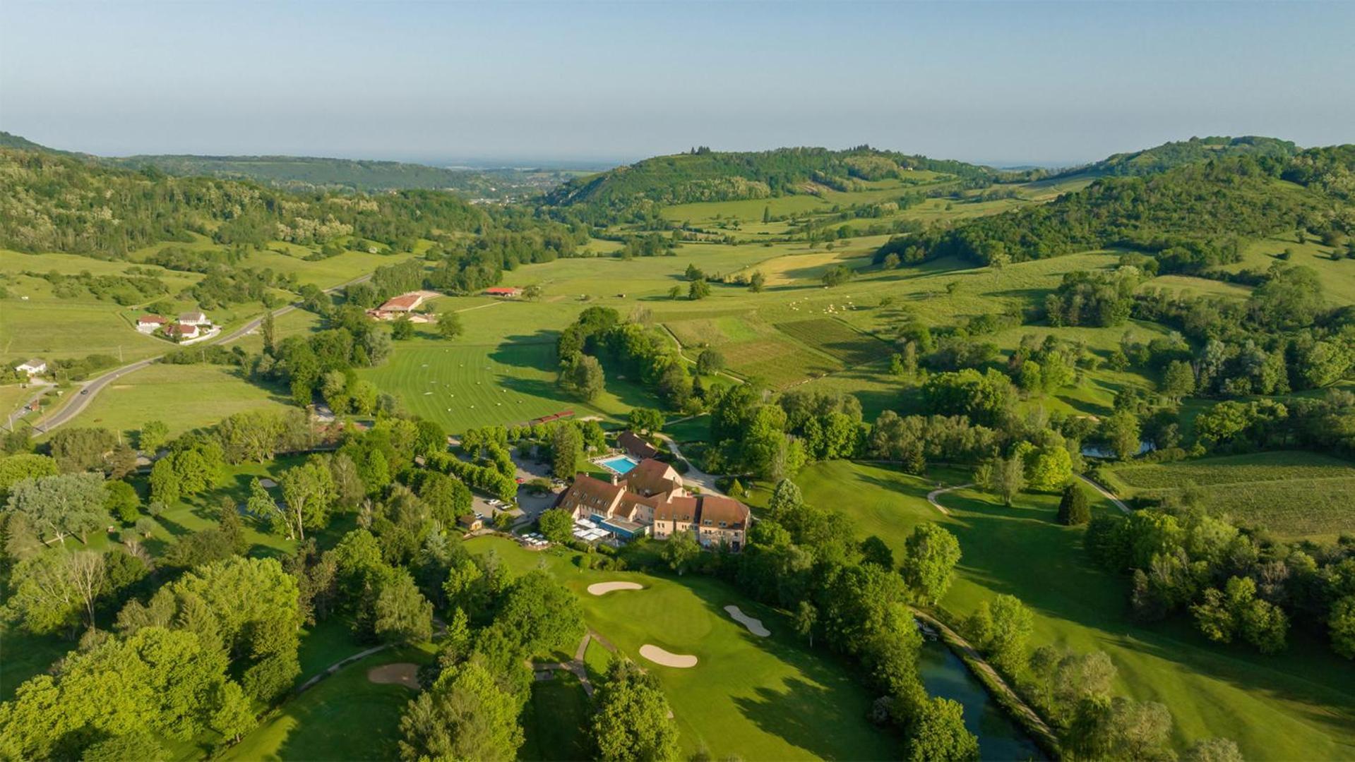 Golf Domaine Du Val De Sorne Hotel Vernantois Exterior photo